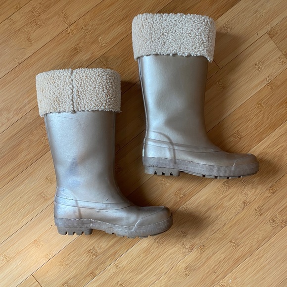 UGGS - Millcreek Wellingtons - Picture 3 of 5